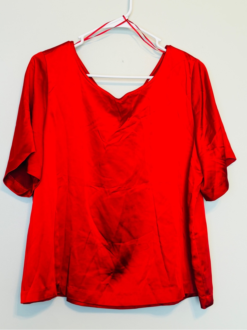 Women's Red V-Neck Short Sleeve Blouse